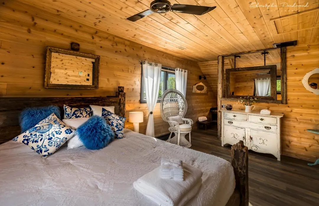 Le Kanawata - Les Chalets Spa Canada-1